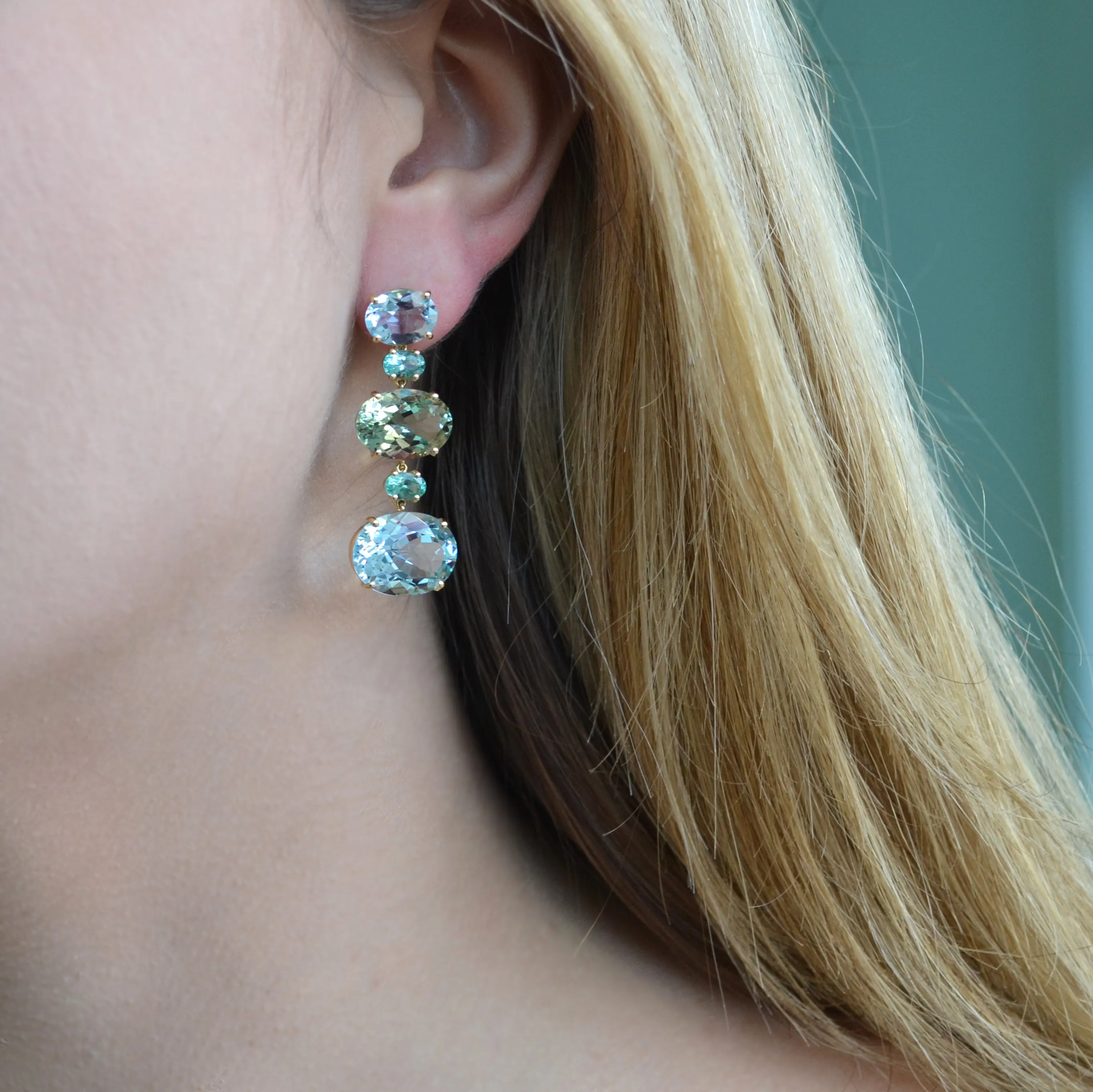 A & Furst - Sole - Mismatched Drop Earrings with Sky Blue Topaz, Prasiolite and Apatite, 18k Yellow Gold