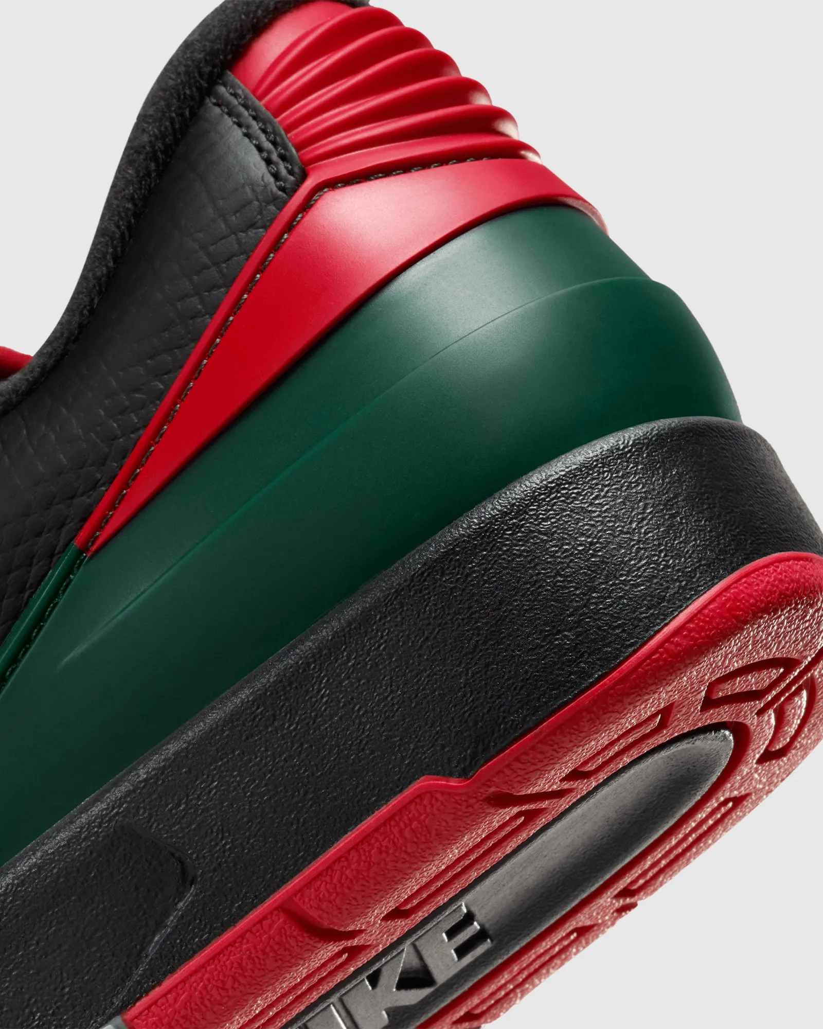 AIR JORDAN 2 RETRO LOW "CHRISTMAS"