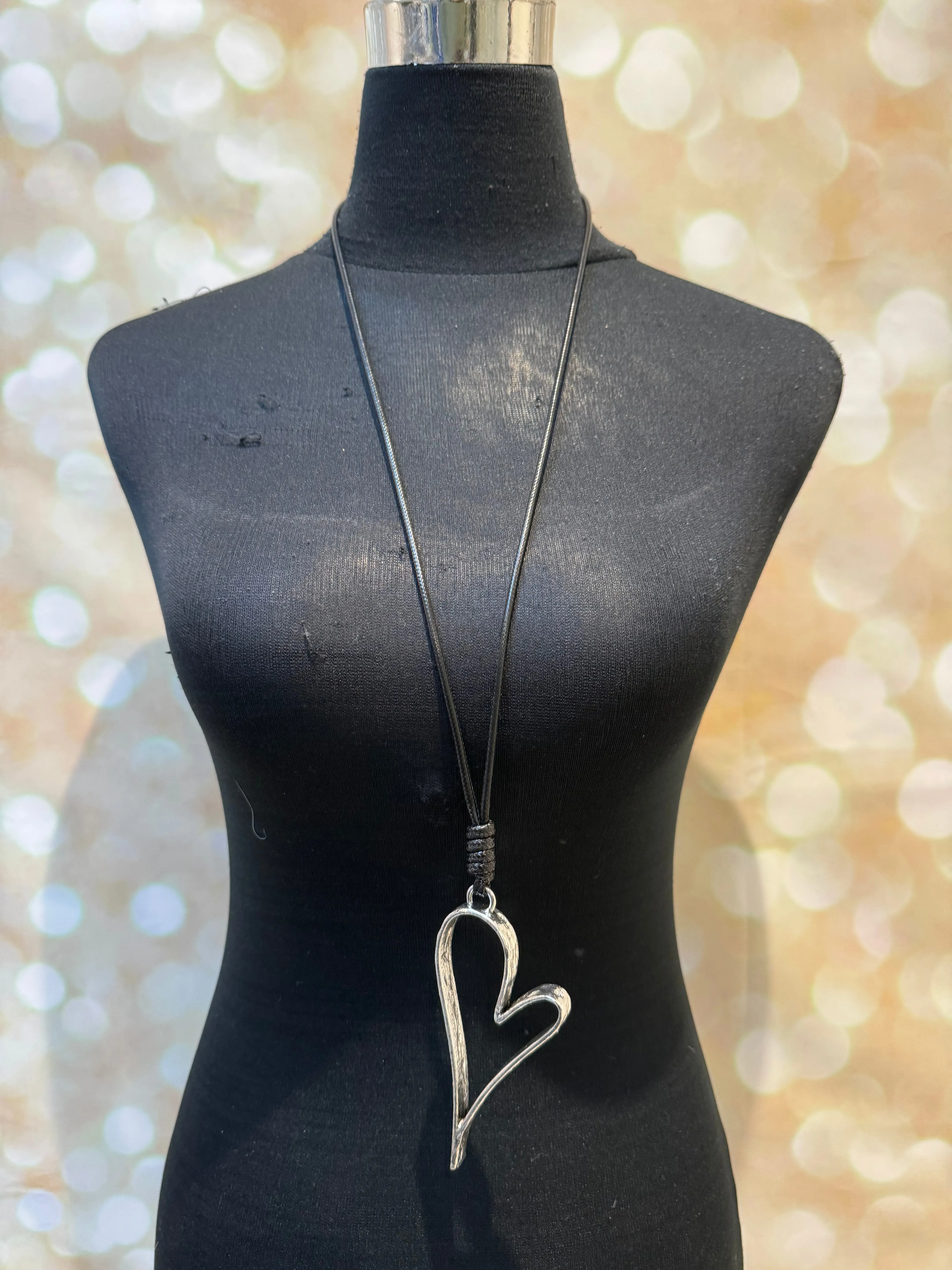 Black corded pendant necklace