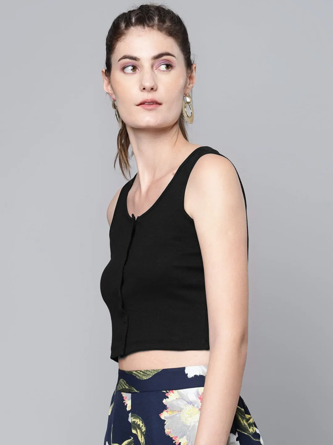 Black Front Button Sleeveless Rib Crop Top