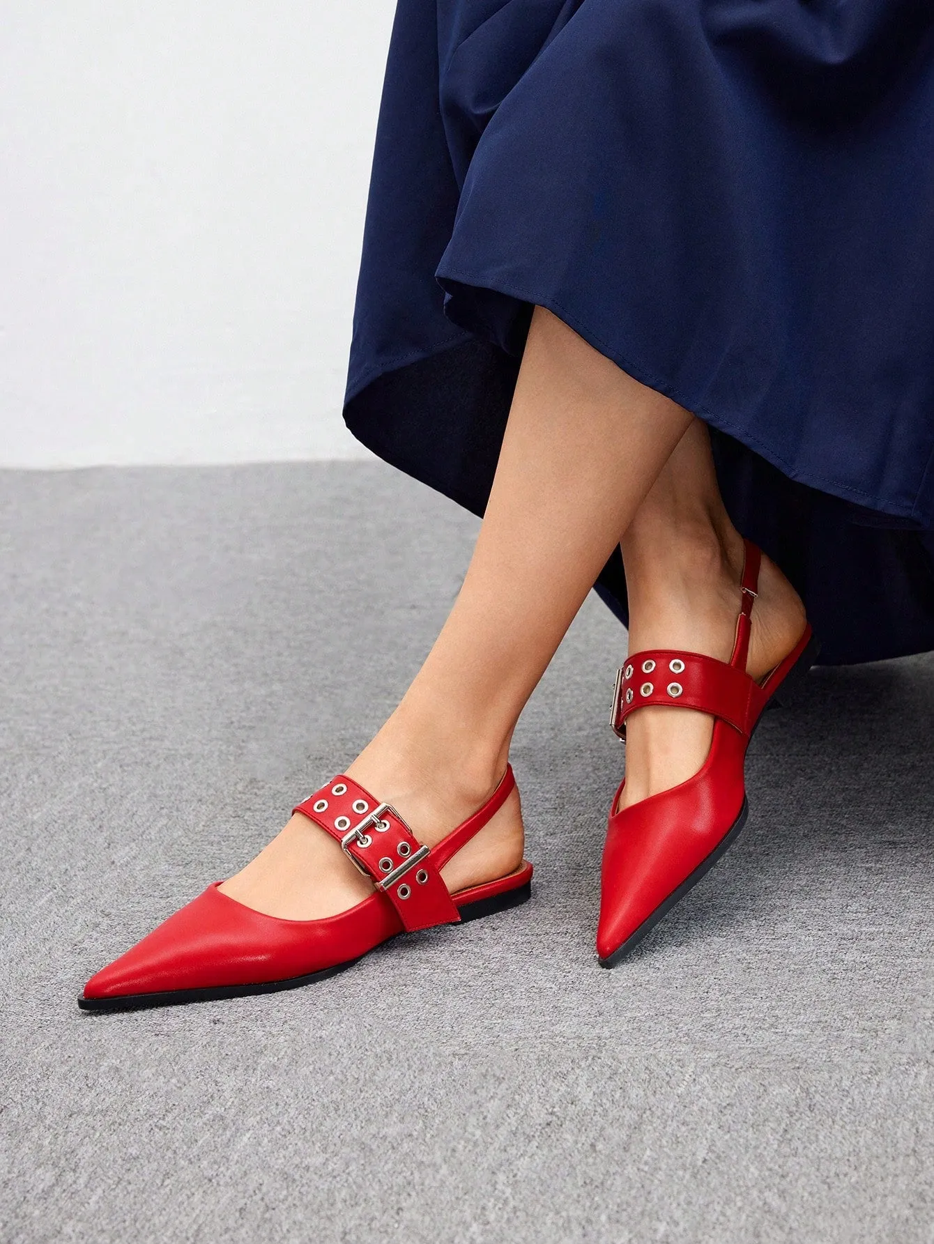 CUCCOO BIZCHIC Fashionable Red Pointed Toe Buckled Backless Flat Shoes For Women