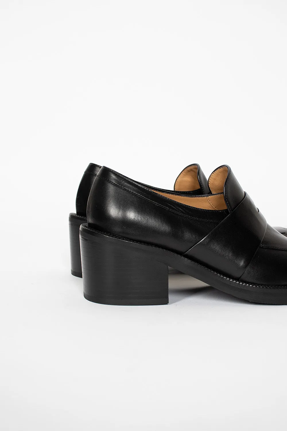 Heeled Loafer Black