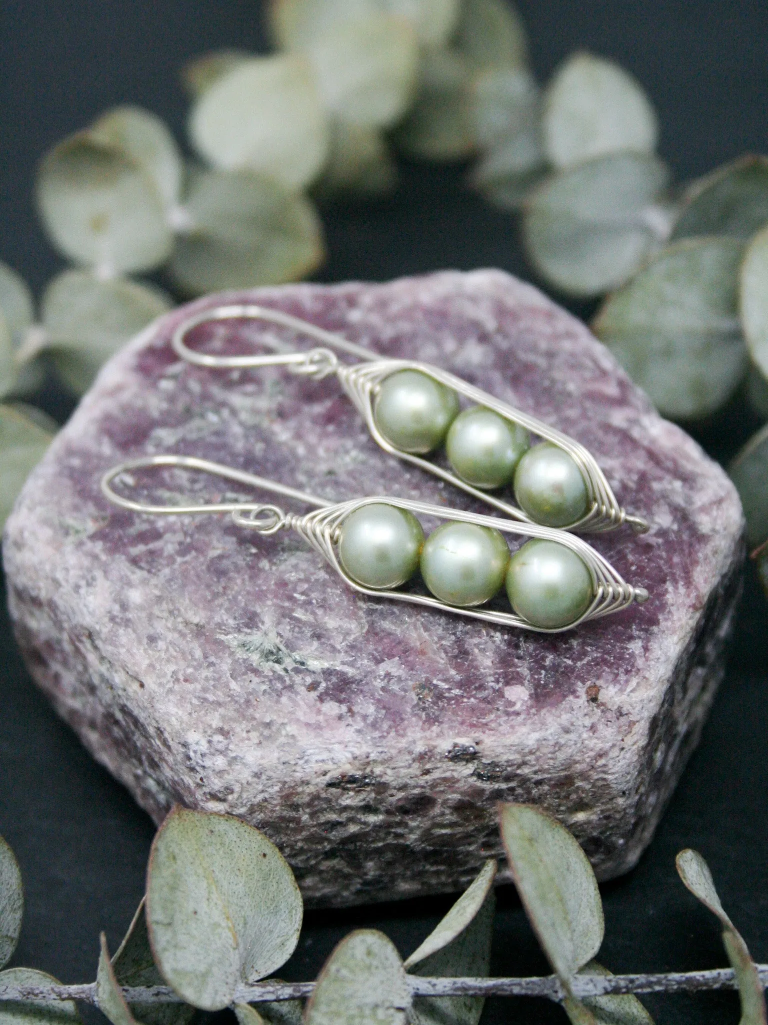 Three peas in a pod earrings [made to order]