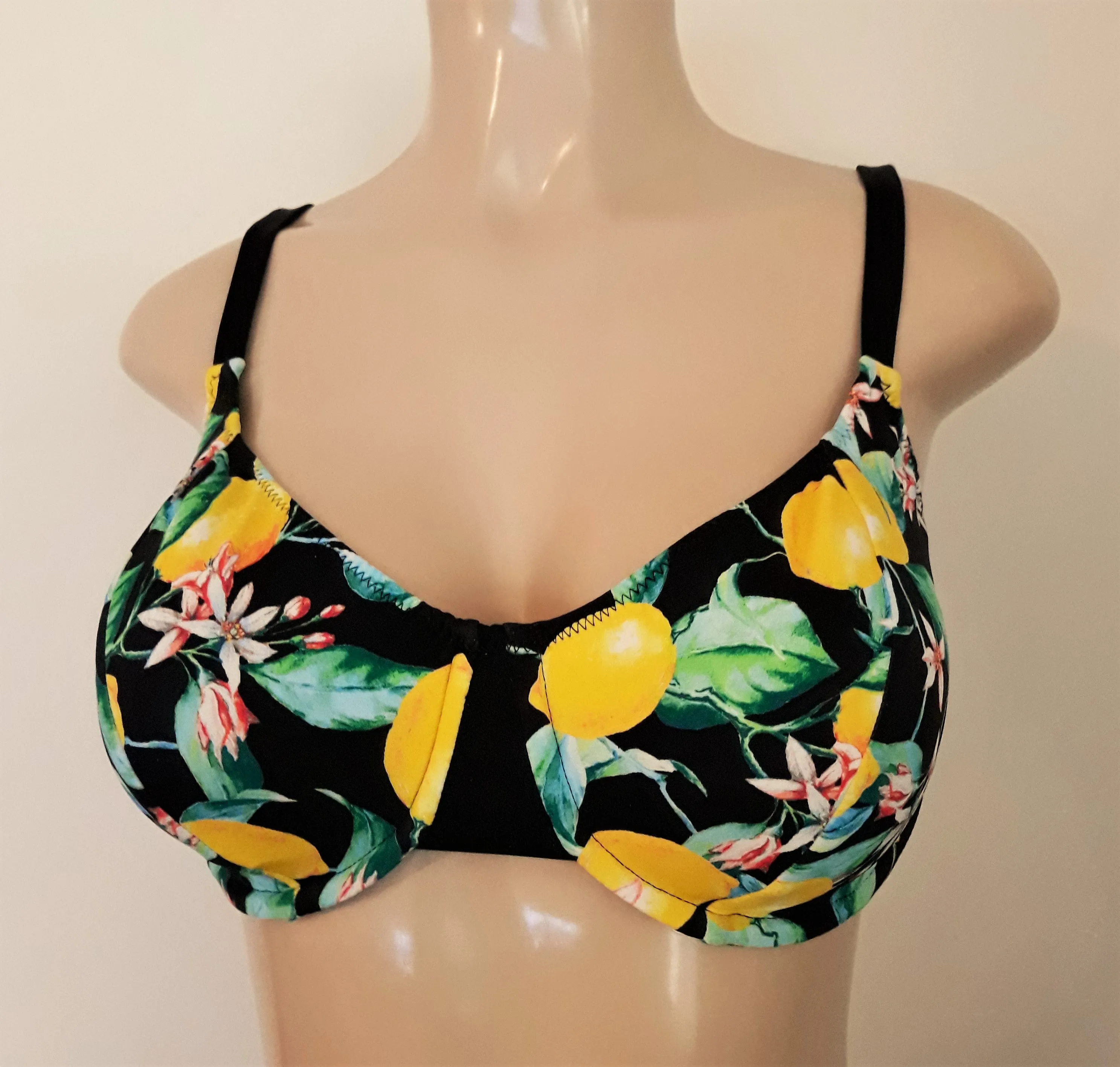 Underwire bikini tops for bigger busts