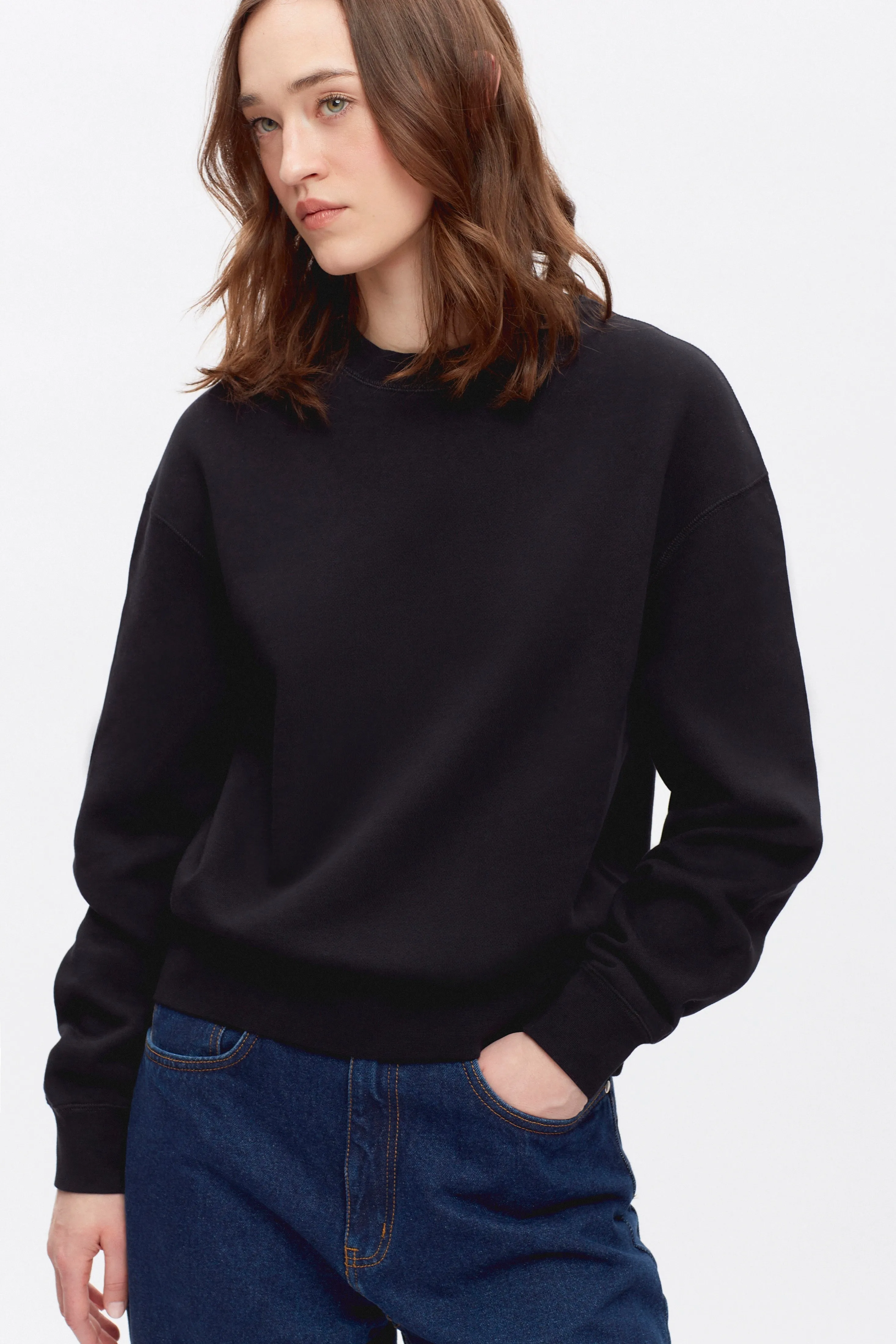 Women's Essential Sweatshirt in Black